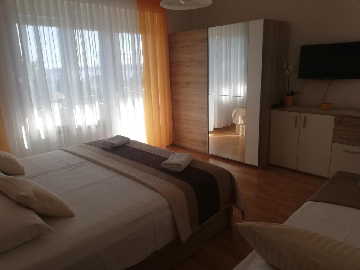 Apartman Bokula Novi Vinodolski Eksteriør billede